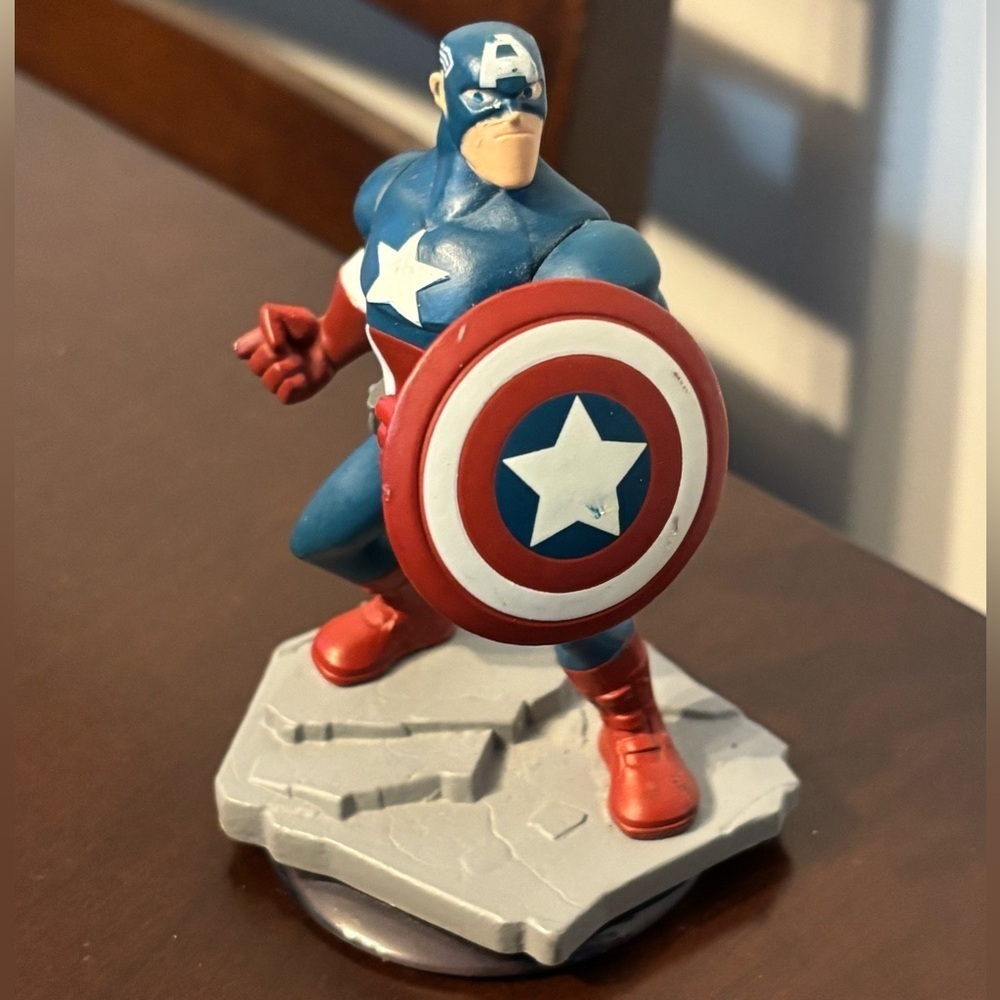Disney Infinity 2.0 Captain America Marvel Avengers Figure Character